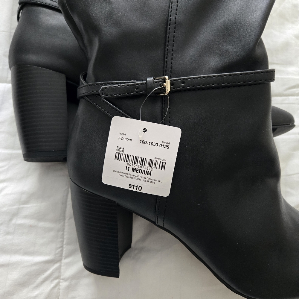 Elegant Black Women's Boots - Picture 9 of 9
